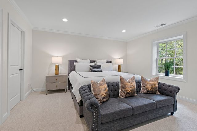 5622 Hillview Dr, Brentwood, TN 37027