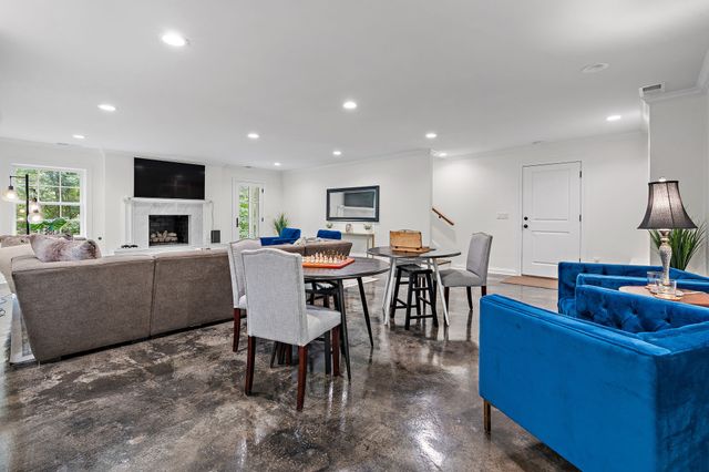 5622 Hillview Dr, Brentwood, TN 37027