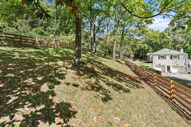 5622 Hillview Dr, Brentwood, TN 37027