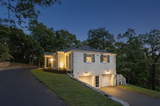 5622 Hillview Dr, Brentwood, TN 37027