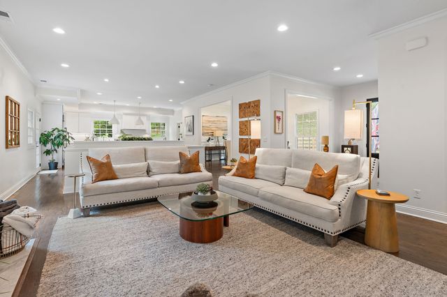 5622 Hillview Dr, Brentwood, TN 37027