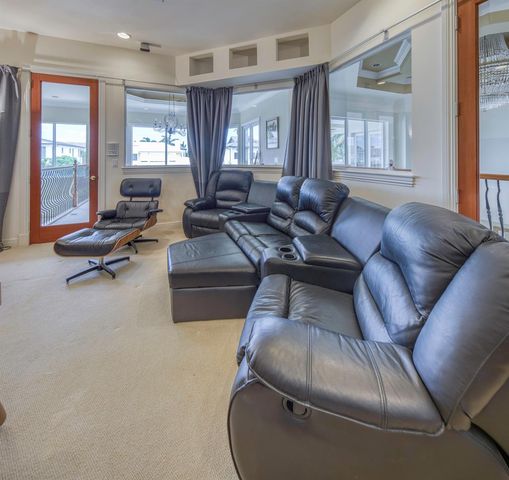 945 Cypress Drive, Delray Beach, FL 33483