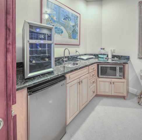 945 Cypress Drive, Delray Beach, FL 33483
