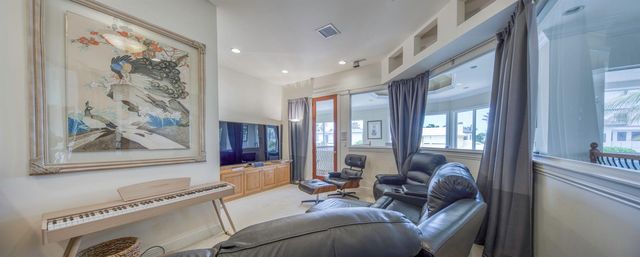 945 Cypress Drive, Delray Beach, FL 33483