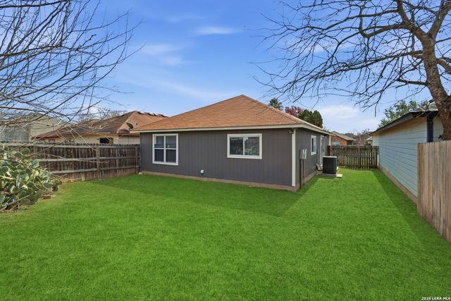 9855 Burr Press, San Antonio, TX 78245