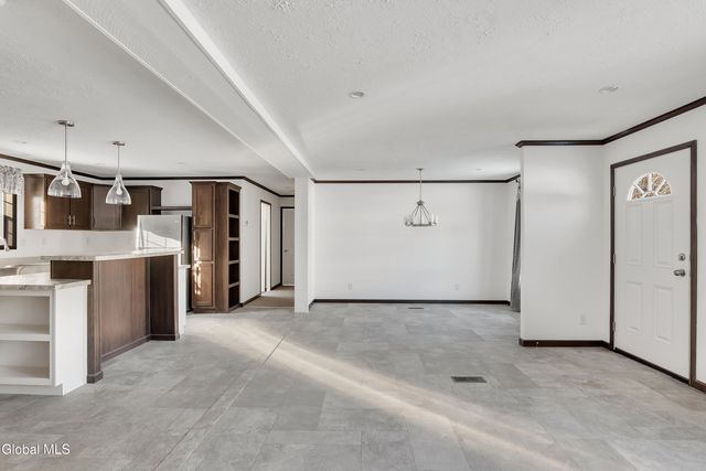 51 W West Mountain Road, Corinth, NY 12822