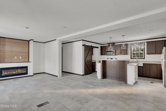 51 W West Mountain Road, Corinth, NY 12822