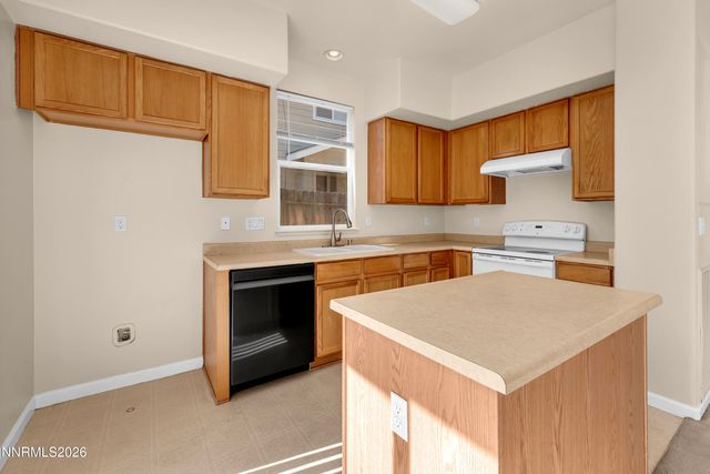 9248 Running Dog Circle, Reno, NV 89506