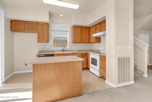 9248 Running Dog Circle, Reno, NV 89506