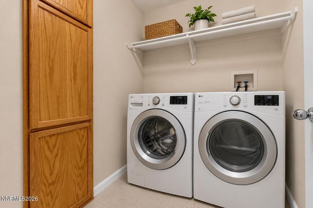 9248 Running Dog Circle, Reno, NV 89506