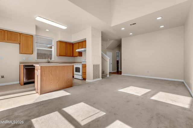 9248 Running Dog Circle, Reno, NV 89506