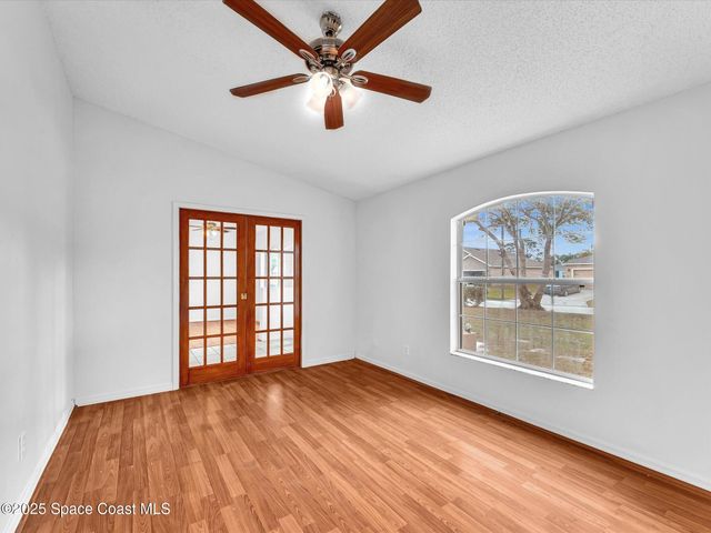 507 Fitzsimmons Street SW, Palm Bay, FL 32908