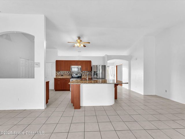 507 Fitzsimmons Street SW, Palm Bay, FL 32908