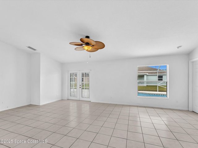 507 Fitzsimmons Street SW, Palm Bay, FL 32908