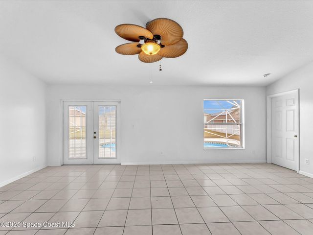 507 Fitzsimmons Street SW, Palm Bay, FL 32908