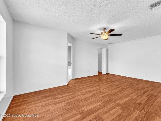 507 Fitzsimmons Street SW, Palm Bay, FL 32908