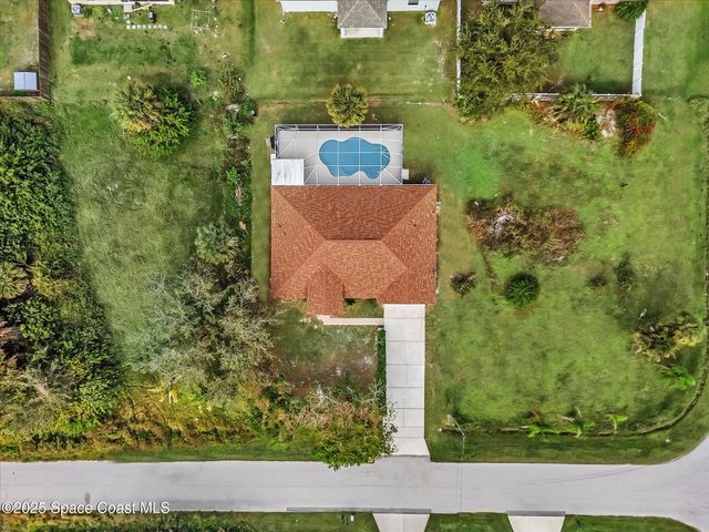 507 Fitzsimmons Street SW, Palm Bay, FL 32908