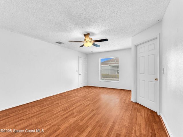 507 Fitzsimmons Street SW, Palm Bay, FL 32908