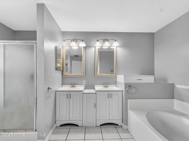 507 Fitzsimmons Street SW, Palm Bay, FL 32908