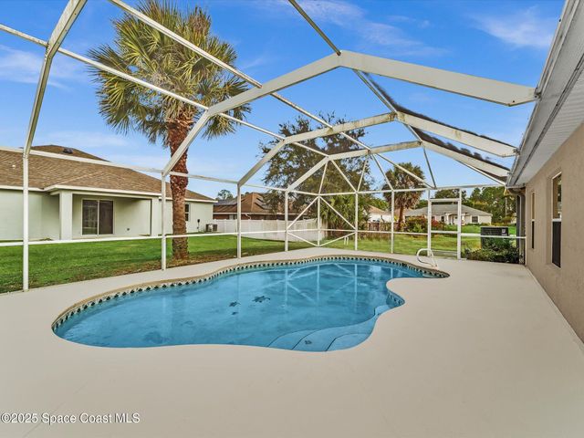 507 Fitzsimmons Street SW, Palm Bay, FL 32908