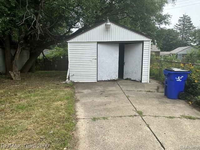 19332 Waltham Street, Detroit, MI 48205