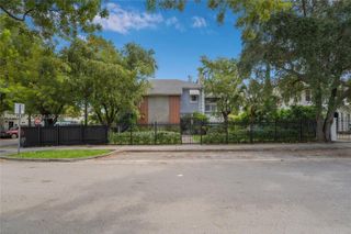 405 SW 11th Ave, Miami, FL 33130