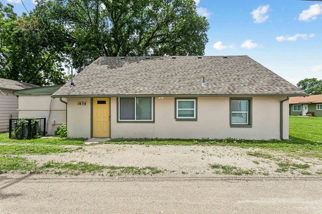 1836 S Laura Ave, Wichita, KS 67211