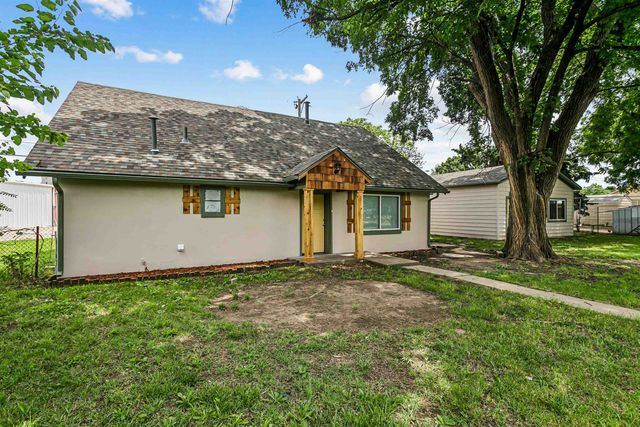 1836 S Laura Ave, Wichita, KS 67211