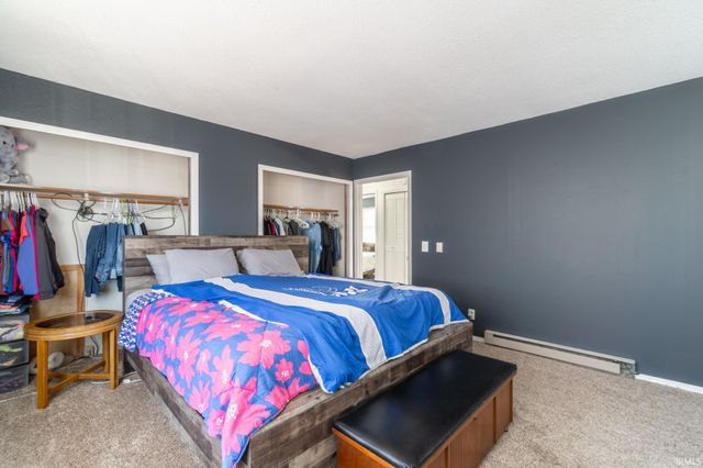 8700 E Circle Drive, Kendallville, IN 46755