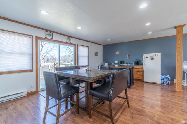 8700 E Circle Drive, Kendallville, IN 46755