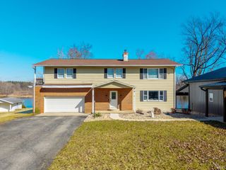 8700 E Circle Drive, Kendallville, IN 46755