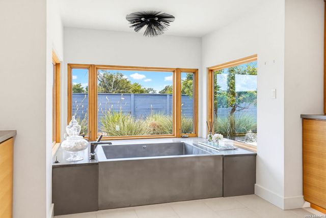 106B FM 1376, Boerne, TX 78006