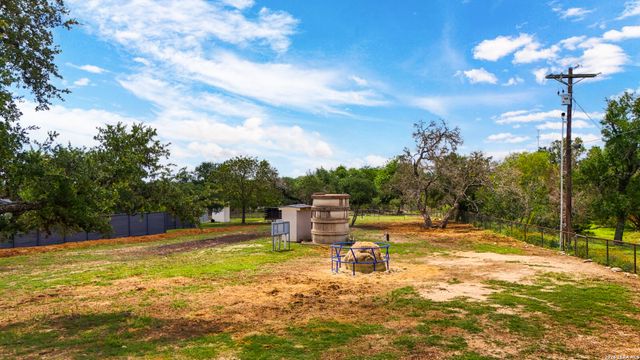 106B FM 1376, Boerne, TX 78006