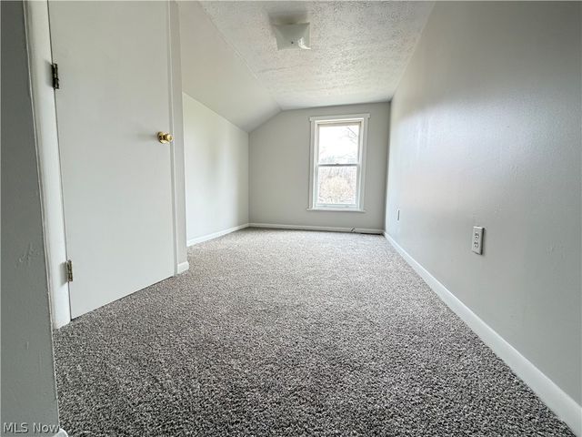 633 Spangler Drive, Zanesville, OH 43701