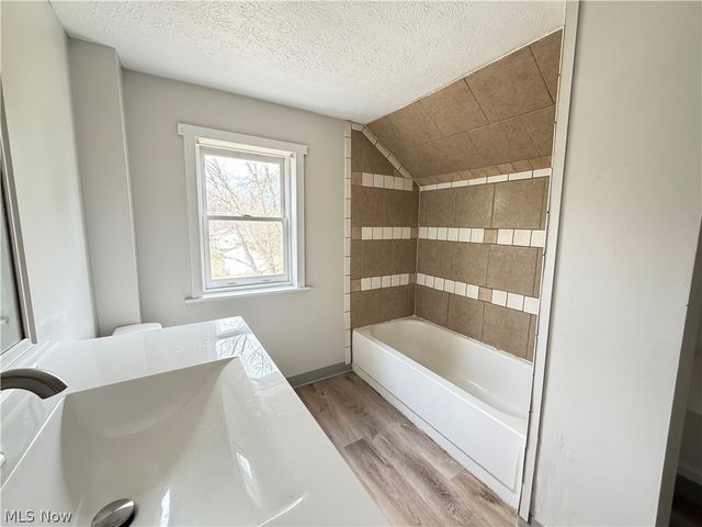 633 Spangler Drive, Zanesville, OH 43701