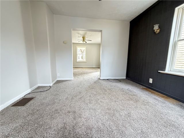 633 Spangler Drive, Zanesville, OH 43701