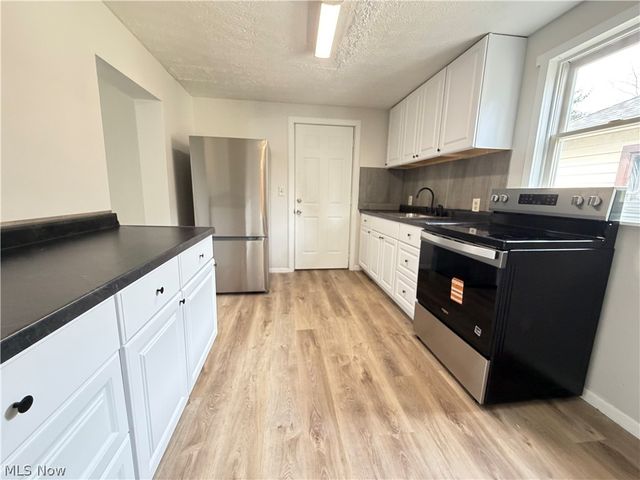 633 Spangler Drive, Zanesville, OH 43701