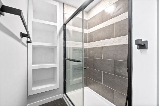 1815 Palamino Dr, Clarksville, TN 37042