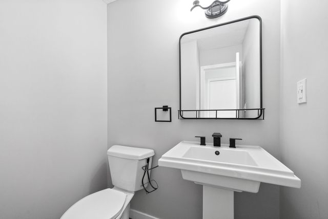 1815 Palamino Dr, Clarksville, TN 37042