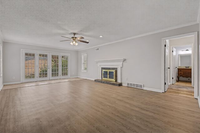 2819 MCVAY TRAIL DR, Memphis, TN 38119