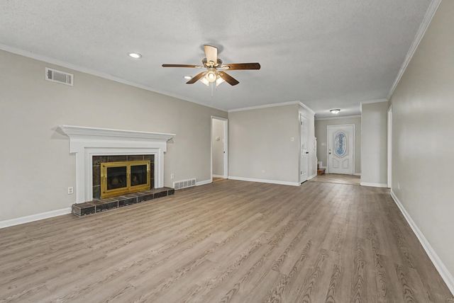 2819 MCVAY TRAIL DR, Memphis, TN 38119