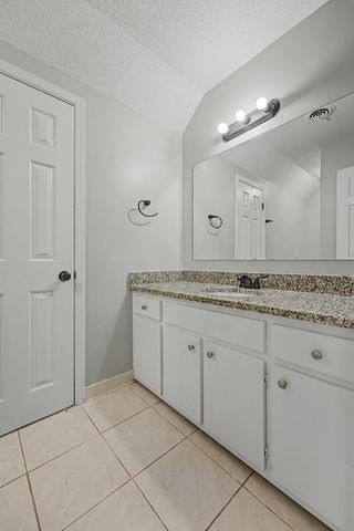 2819 MCVAY TRAIL DR, Memphis, TN 38119