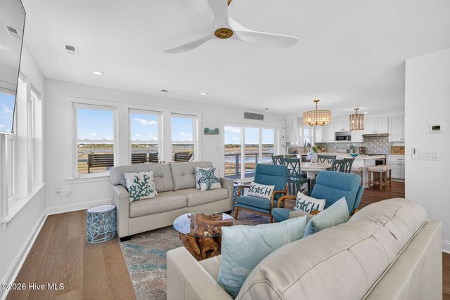 321 N New River Drive, Surf City, NC 28445