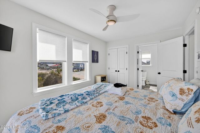 321 N New River Drive, Surf City, NC 28445