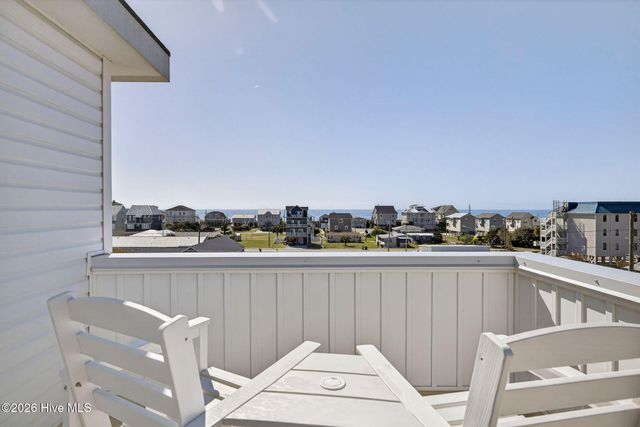 321 N New River Drive, Surf City, NC 28445
