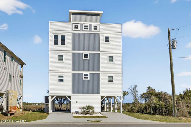 321 N New River Drive, Surf City, NC 28445