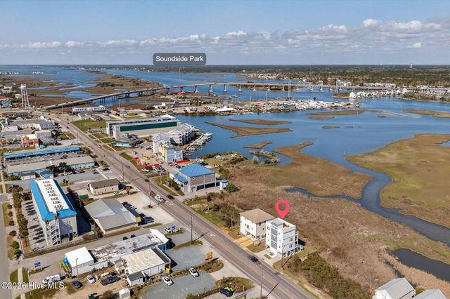 321 N New River Drive, Surf City, NC 28445