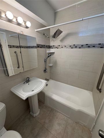 10281 E Bay Harbor Dr B3, Bay Harbor Islands, FL 33154