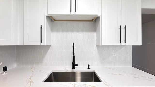 416 PLUMOSA AVENUE, Port Orange, FL 32127