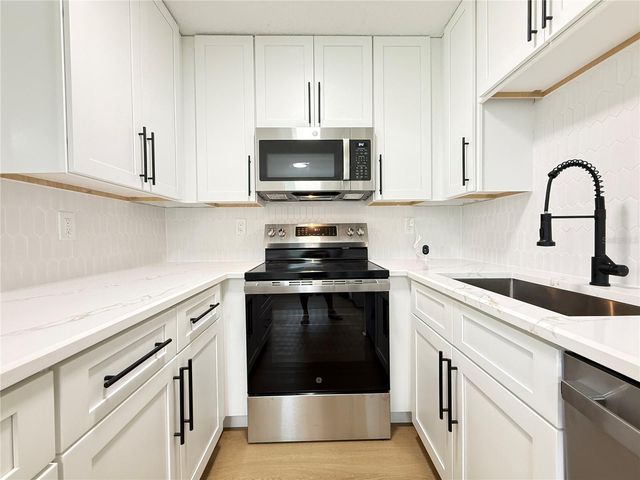 416 PLUMOSA AVENUE, Port Orange, FL 32127